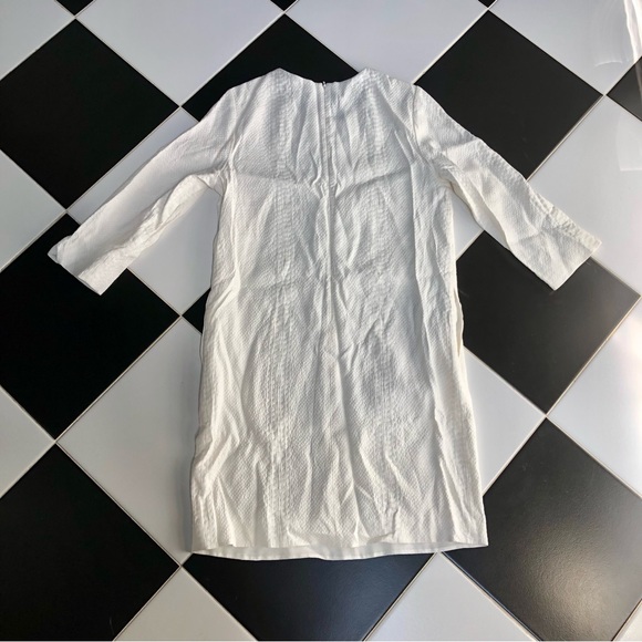 Vince Sheath Dress Textured Snake Print 3/4 Length Sleeves Mod Retro White sz 12 - Picture 6 of 11